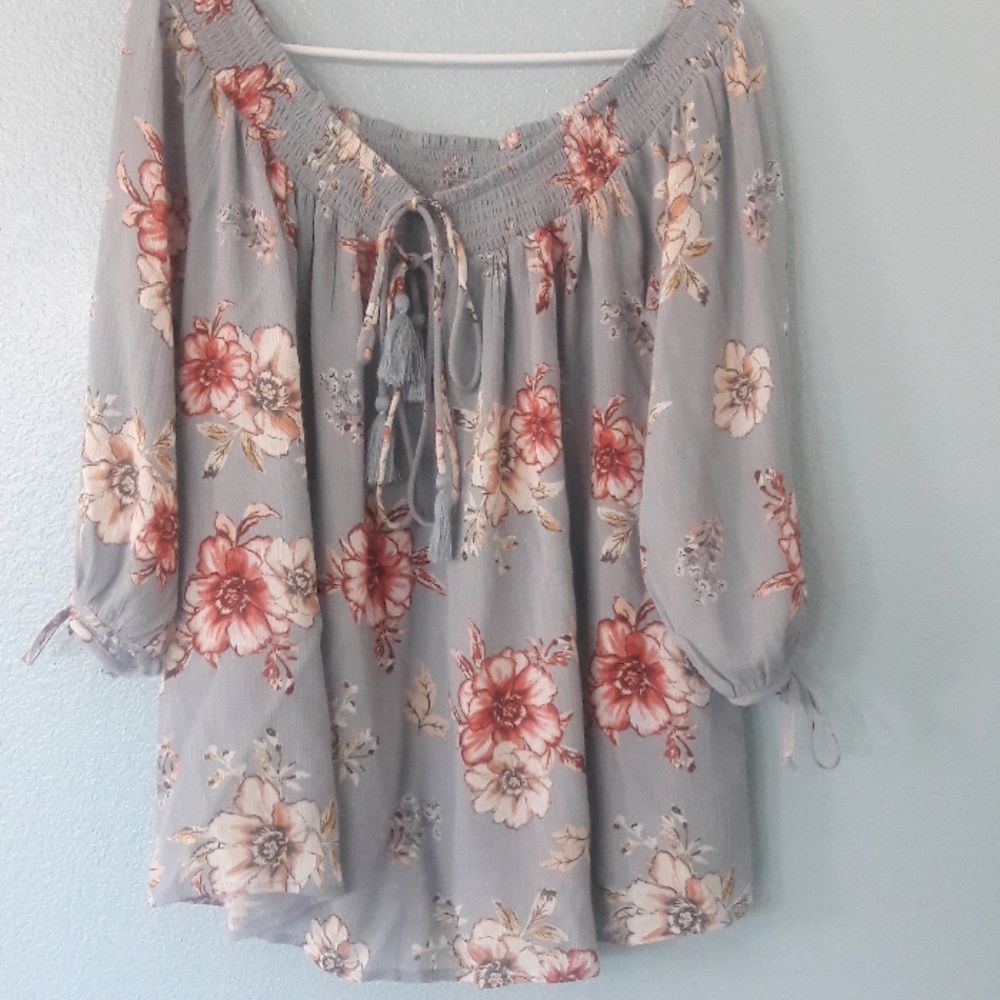 Hem and Thread top